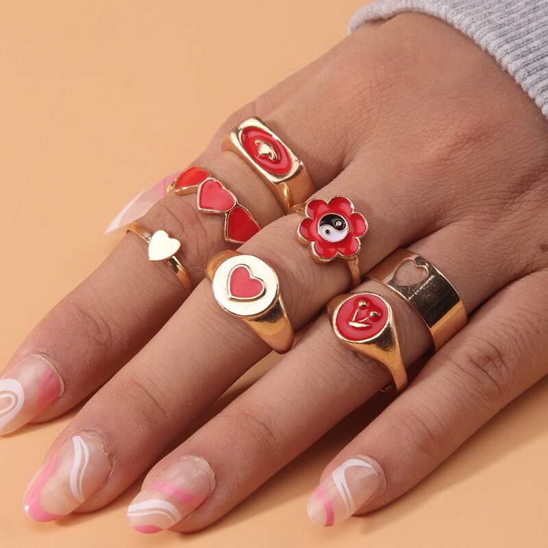 

7pcs Heart Decor Ring, Gold