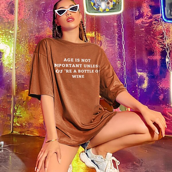 

Slogan print Round Neck Tee, Coffee brown