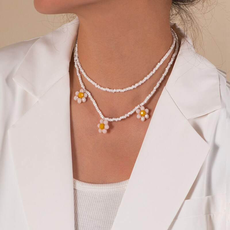 

2pcs Flower Charm Beaded Necklace, Pink