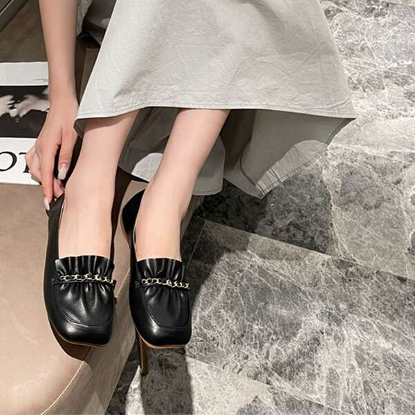 

Chain Decor Ruched Ballet Flats, Black