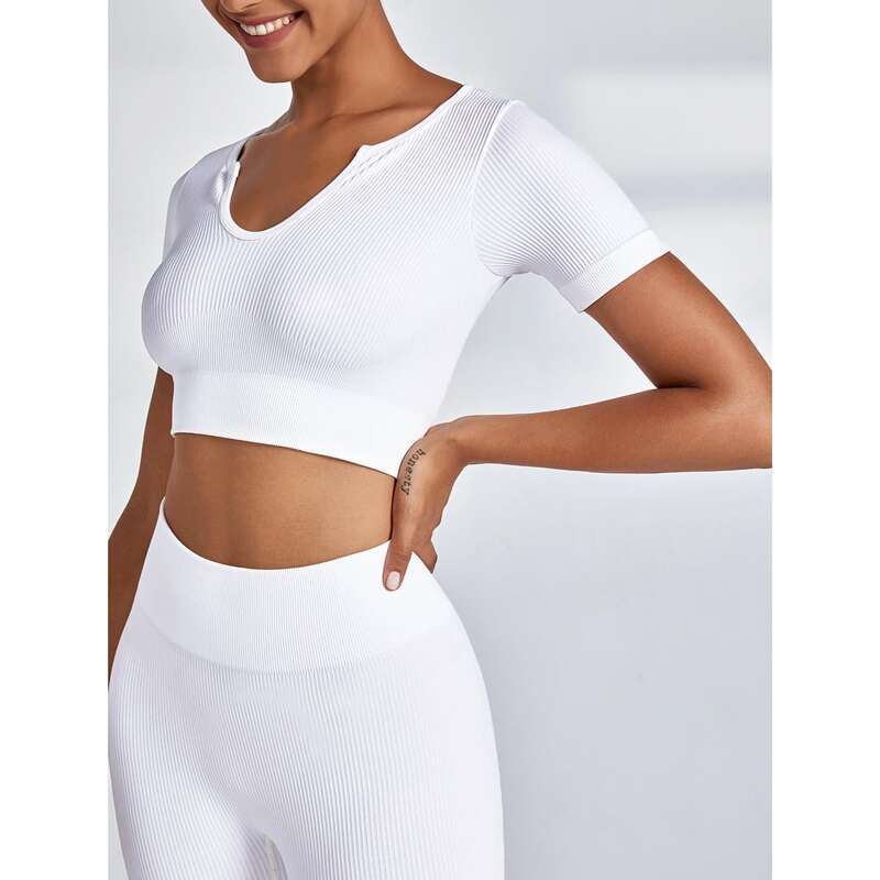 

Seamless Notched Sports Tee & Biker Shorts, White