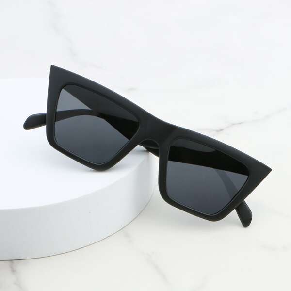 

Cat Eye Sunglasses