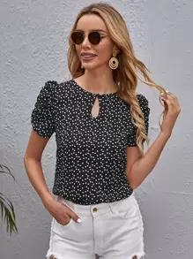 SHEIN Clasi Keyhole Neck Puff Sleeve Allover Heart Print Top - Black and White - View 1