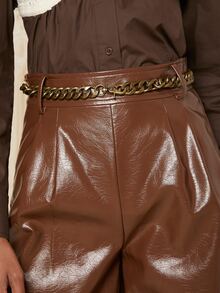 Shorts bermuda de talle alto PU con cadena - Café integral - Ver 5