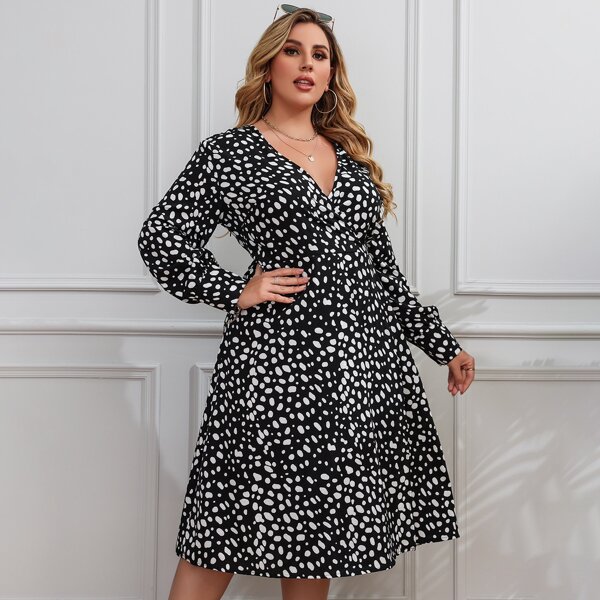 

Plus Dalmatian Print Overlap Collar Blouson Sleeve Dress, Black and white