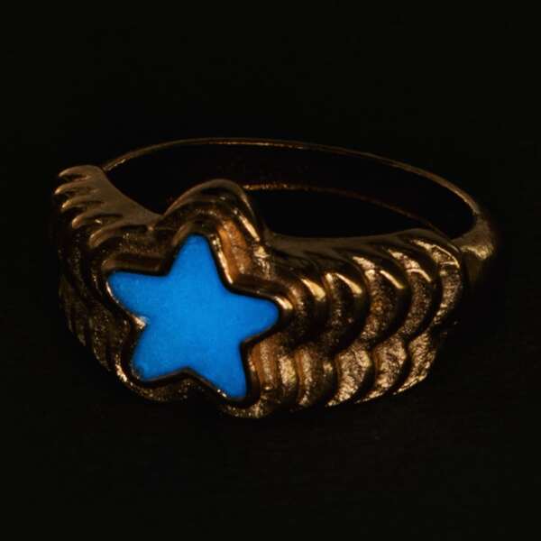 

Glow In The Dark Star Decor Ring, Multicolor