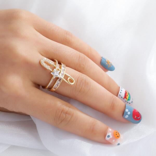 

14K Gold Plated Zircon Safety Pin & Star Decor Ring