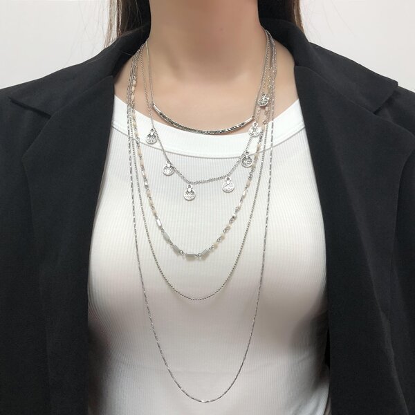 

Rhinestone Decor Layered Necklace, Silver