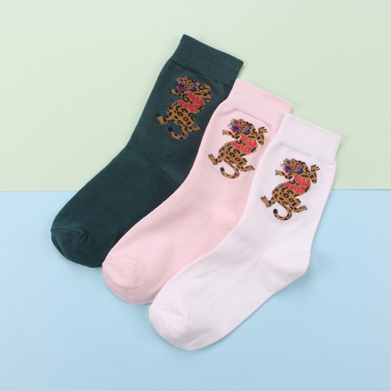 

3pairs Leopard Graphic Crew Socks, Multicolor
