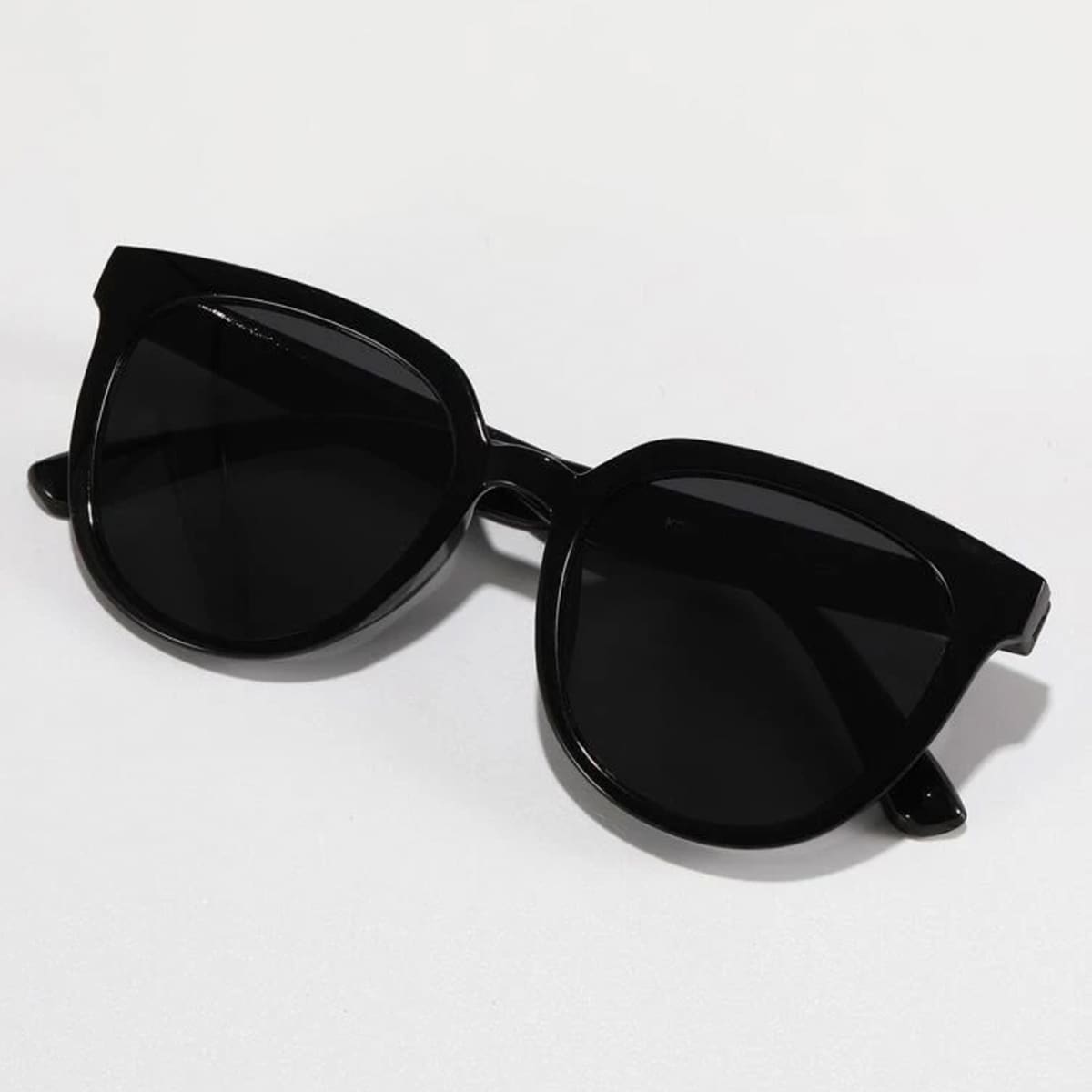 

Square Frame Sunglasses