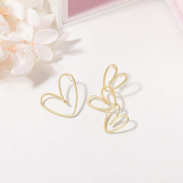 

Heart Decor Earrings, Gold