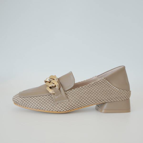 

Two Tone Chain Decor Heeled Loafers, Khaki