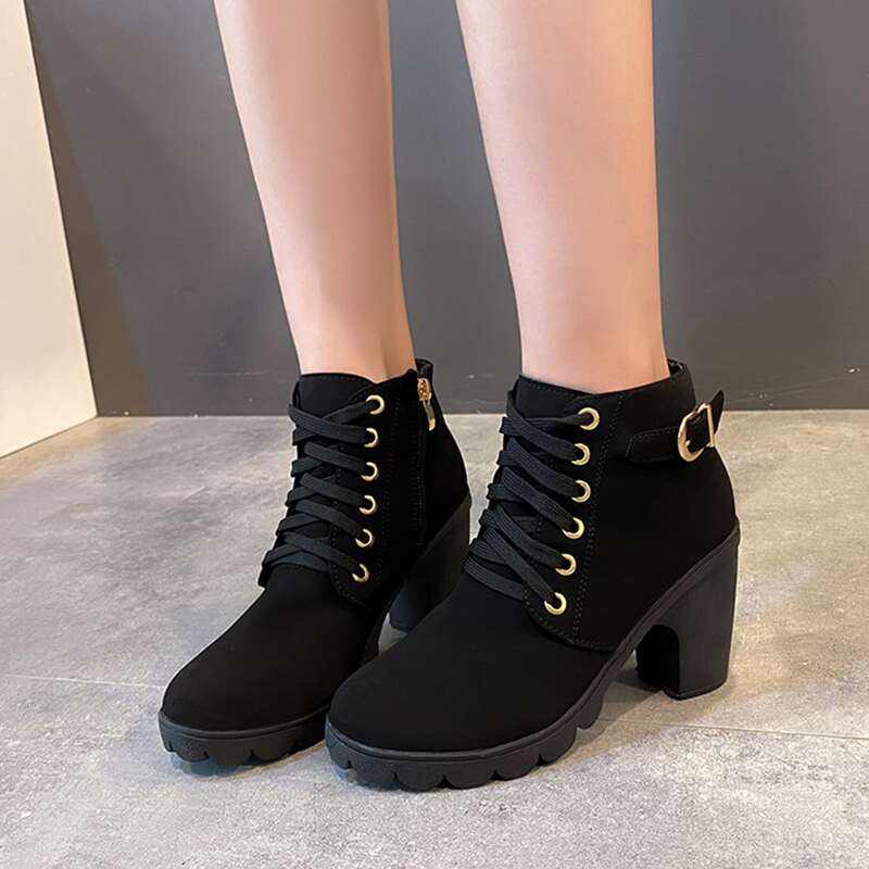 

Buckle Decor Lace-up Front Chunky Heeled Boots, Black