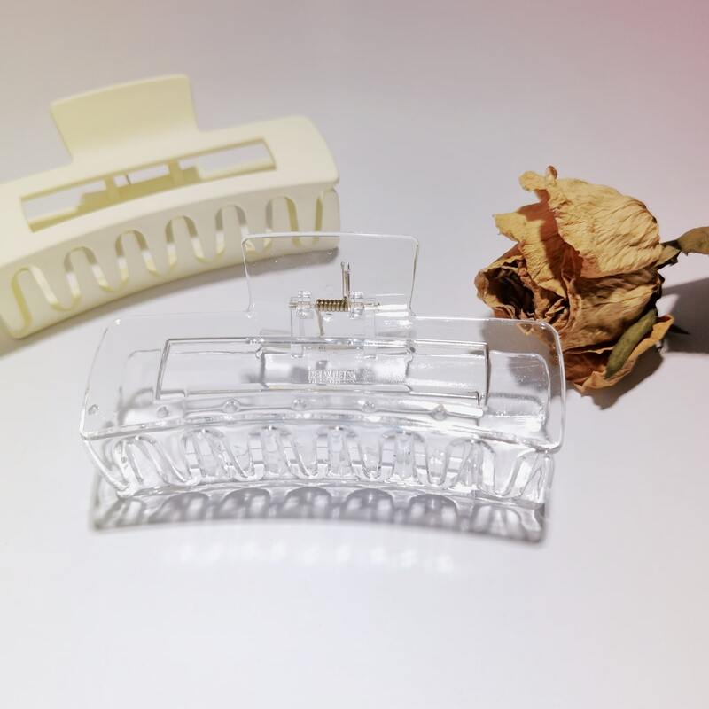 

4pcs Graphic Hair Claw, Multicolor