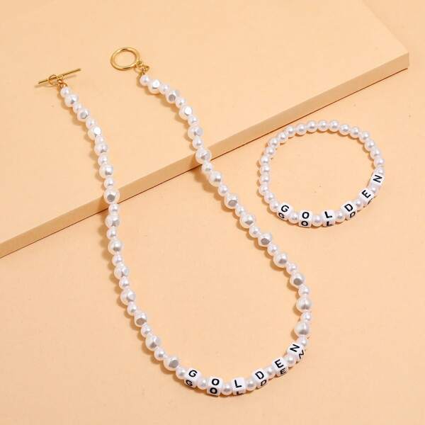 

2pcs Letter Engraved Faux Pearl Beaded Jewelry Set, Black and white