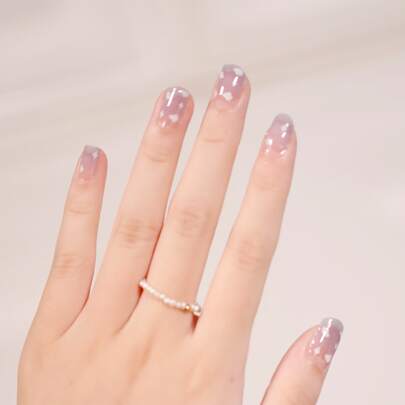 1张渐变美甲贴纸和1个指甲锉