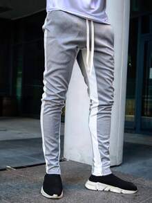 Manfinity Campus Court Hombres Pantalones deportivos panel en contraste con cordón - Gris Claro - Ver 3
