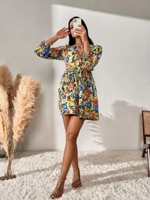 SHEIN Unity V領印花荷葉袖A字洋裝 - 彩色 - 查看 6