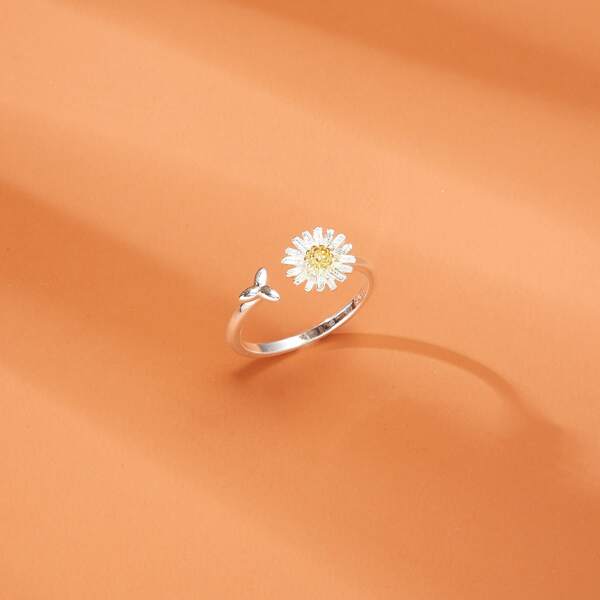 

Flower Decor Cuff Ring, Silver