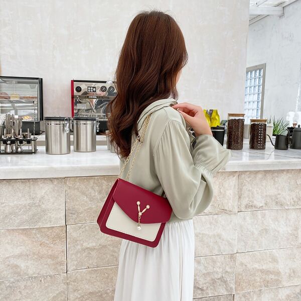 

Two Tone Faux Pearl Decor Chain Crossbody Bag, Red and white
