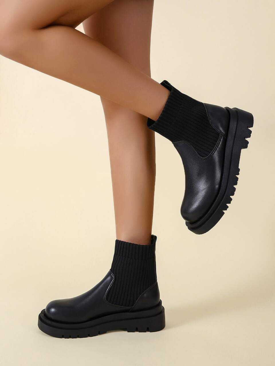 Fall/Winter Women's Basic Black Slip-On Fashion Boots Go With Pants, Style With Leggings,Boots For Women