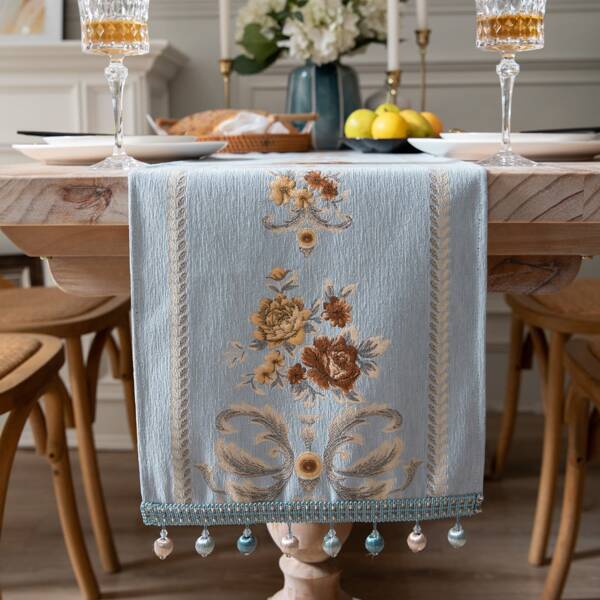 

Flower Jacquard Table Runner, Multicolor