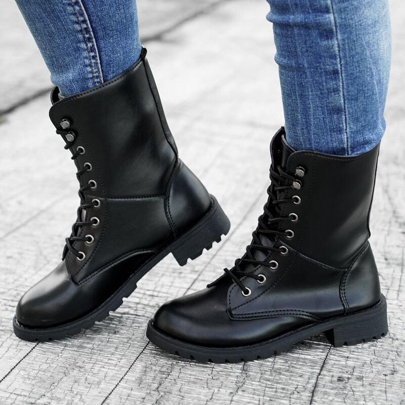 

Minimalist Lace-up Front Combat Boots, Black