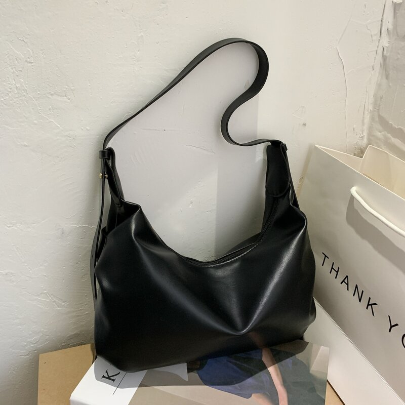

Zipper Up Shoulder Bag, Black