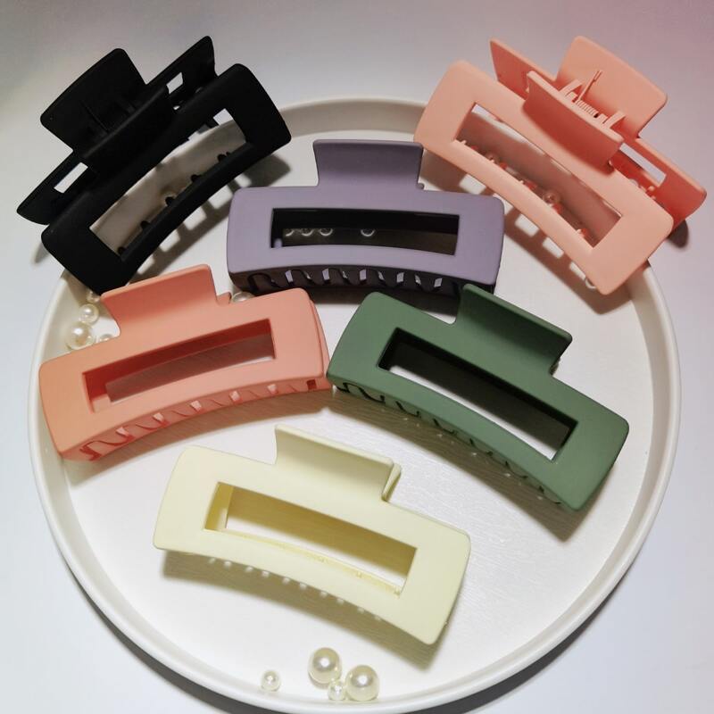 

5pcs Random Color Geometric Hair Claw, Multicolor