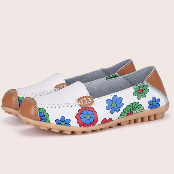 

Floral Pattern Stitch Detail Slip On Flats, White