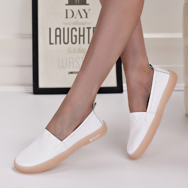 

Minimalist Slip On Flats, White