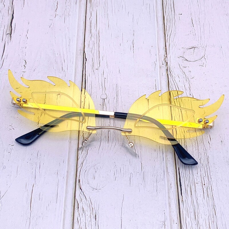 

Novelty Lens Rimless Sunglasses