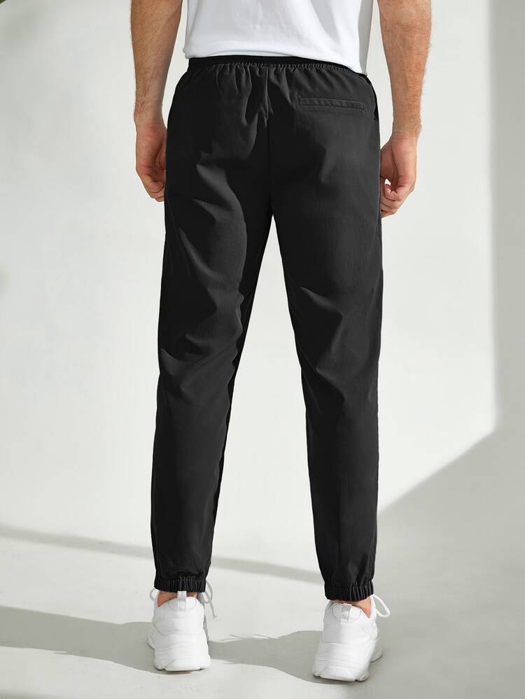 Manfinity Men Patched Detail Carrot Pants - Black - View 2