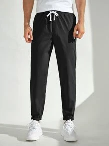 Manfinity Men Patched Detail Carrot Trousers - Black - View 3
