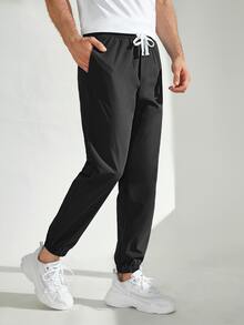 Manfinity Men Patched Detail Carrot Trousers - Black - View 5