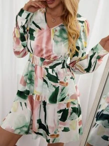 SHEIN LUNE 筆刷圖案腰部打褶多層下擺連衣裙 - 彩色 - 查看 3