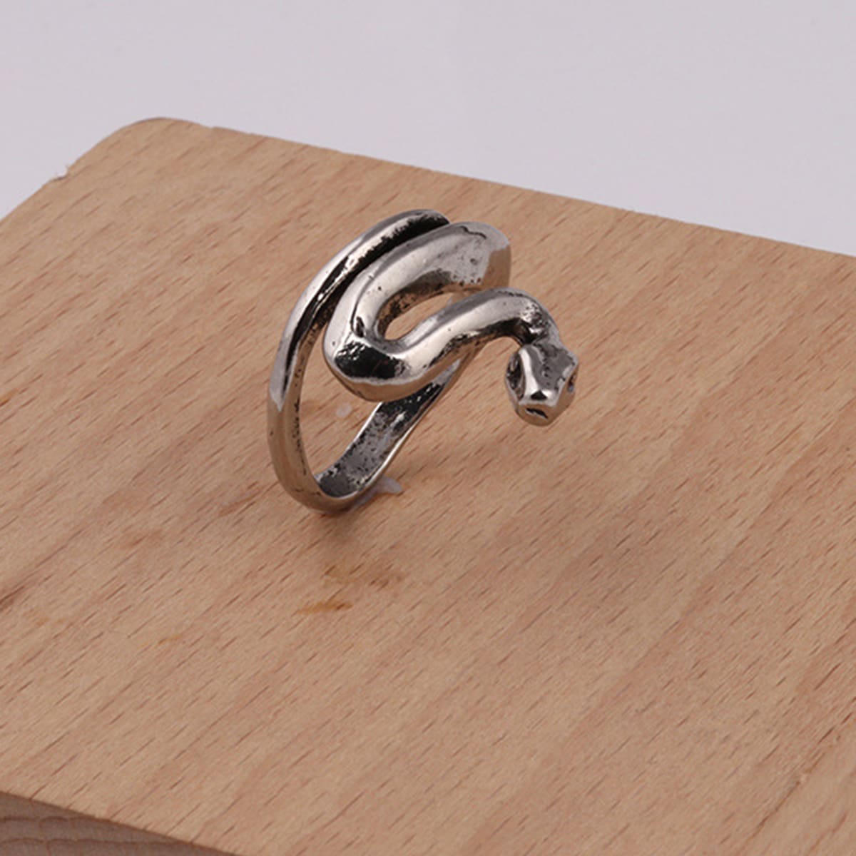 

Guys Snake Decor Ring, Antique silver