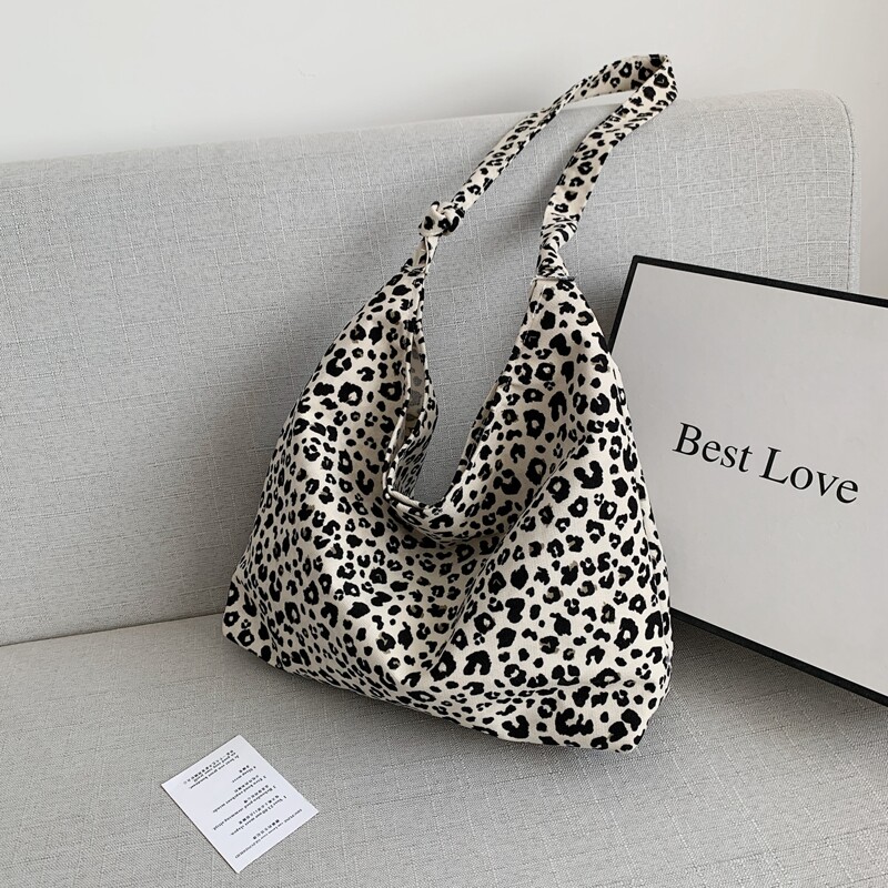 

Leopard Pattern Shoulder Bag, Black and white
