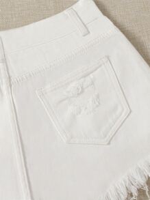 SHEIN EZwear 毛邊下擺破洞牛仔短褲 - 白色 - 查看 5