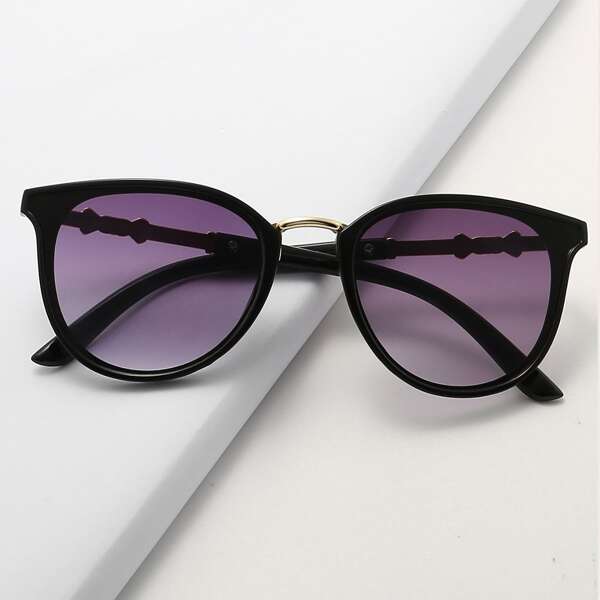 

Men Tinted Lens Sunglasses, Purple