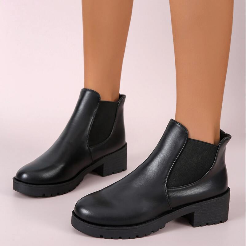 

Minimalist Block Heeled Chelsea Boots, Black