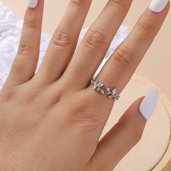 

Zircon Decor Cuff Ring, Silver