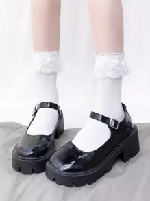 小女童蕾絲邊襪子