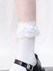 小女童蕾絲邊襪子