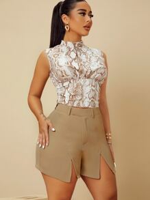 SHEIN Unity High Waist Asymmetrical Hem Shorts - Khaki - View 5
