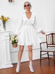 SHEIN 1 pieza Vestido con textura de cuello V ribete con fruncido - Blanco - Ver 5
