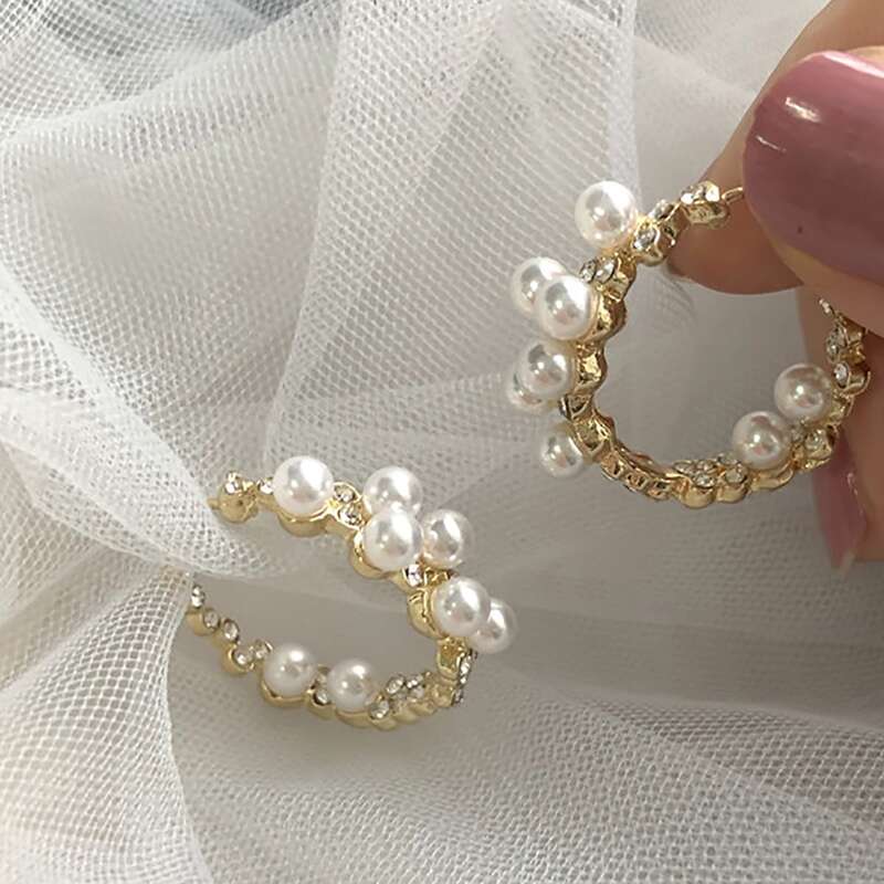 

1pair Faux Pearl Design Hoop Earrings, White