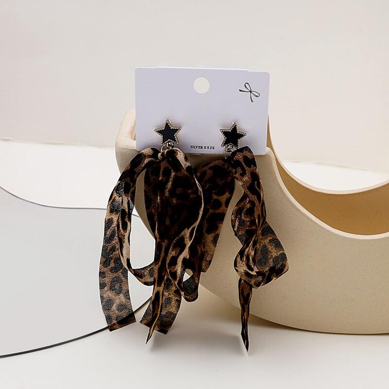 

Leopard Pattern Bow Earrings, Coffee brown