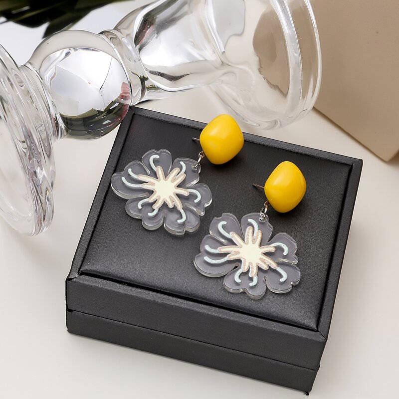 

Floral Pattern Earrings, Multicolor