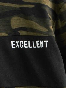 SHEIN 男孩字母和迷彩圖案運動衫